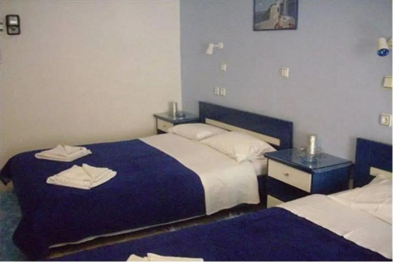 Christos Makrinos Rooms Adamantas Eksteriør billede